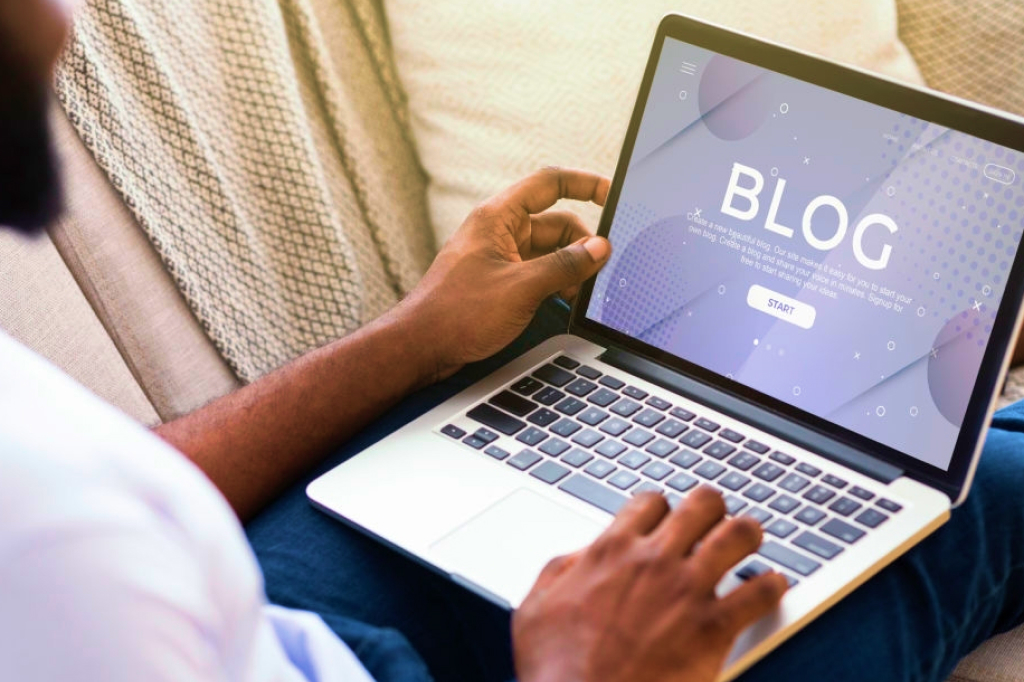 Why your small business should blog